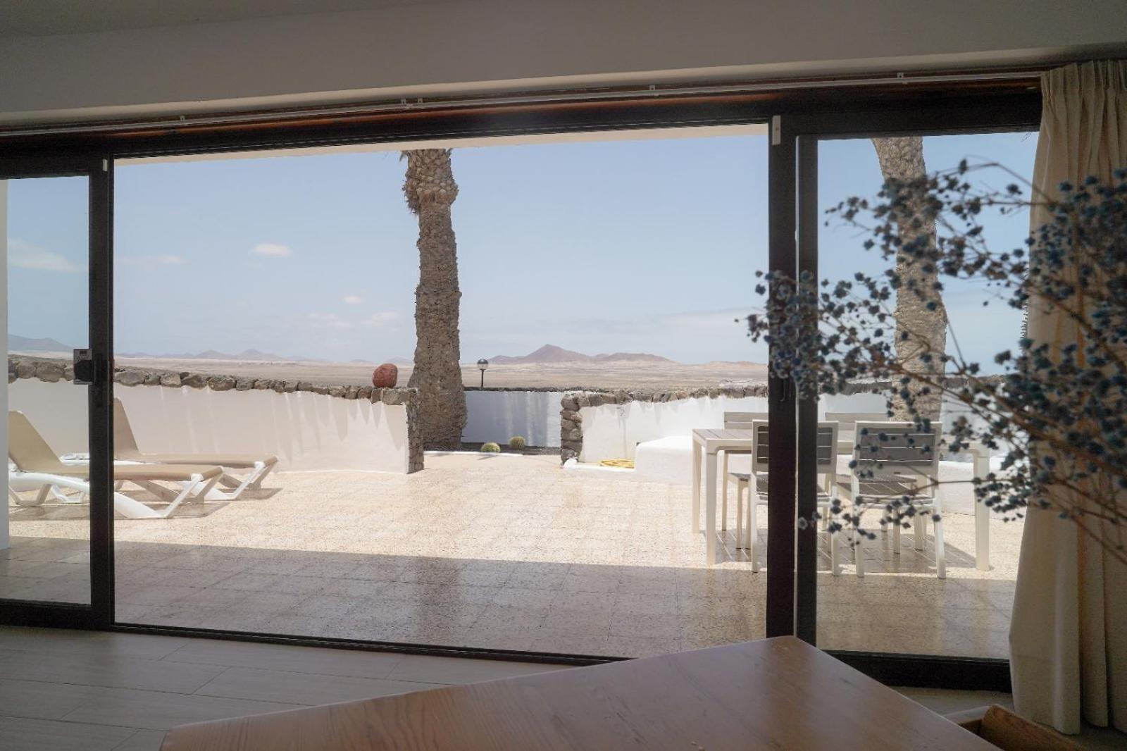 Bungalow Con Vistas Al Mar Famara Exterior photo